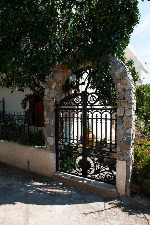 Studios Margarita Petalidi Exterior photo